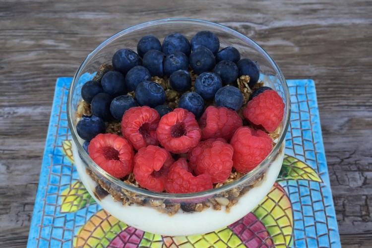 Delicious Almond Yogurt with Homemade Granola